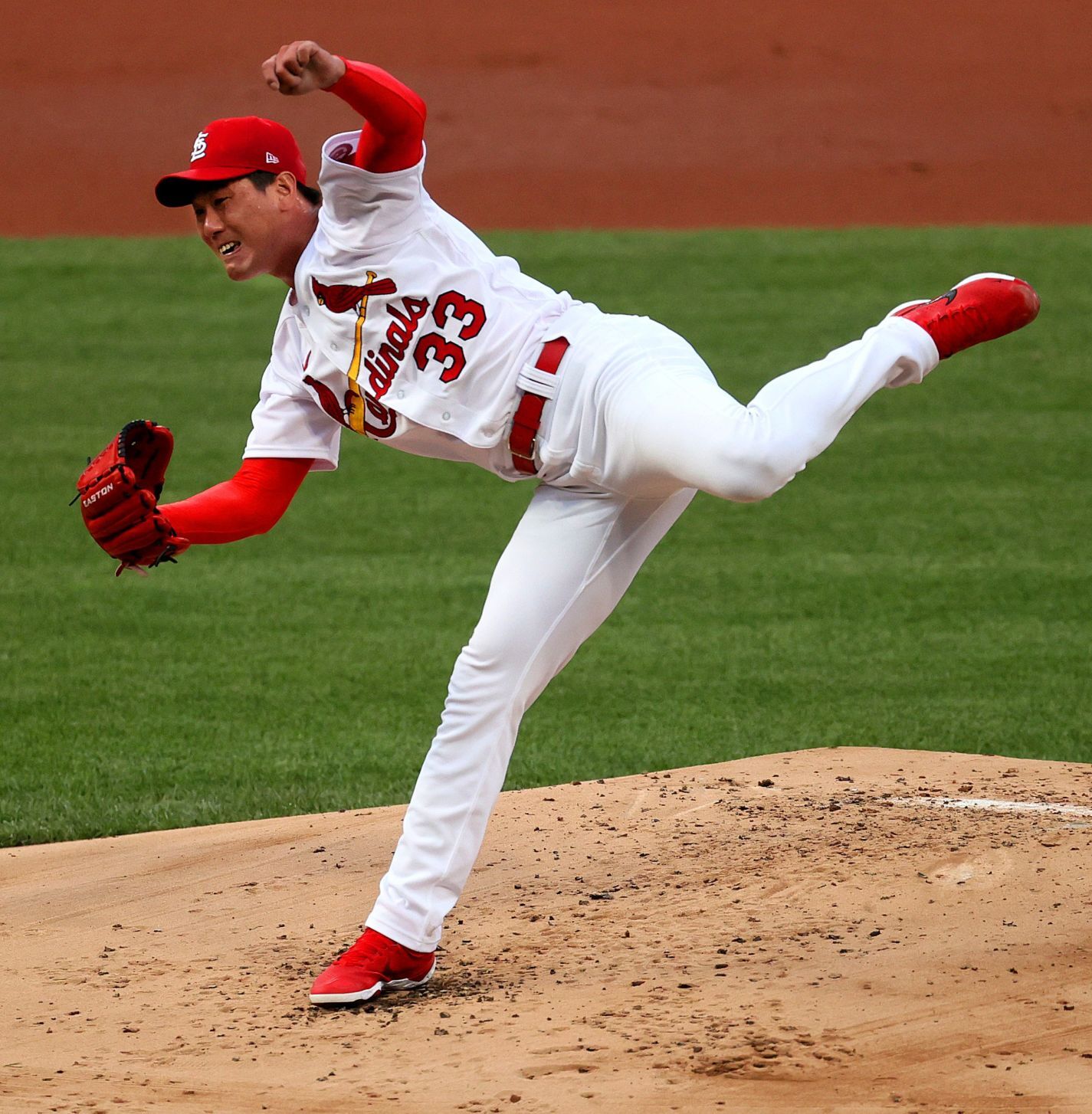 Cardinals host Reds